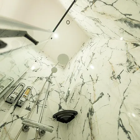 Elegant Aparthotel *
