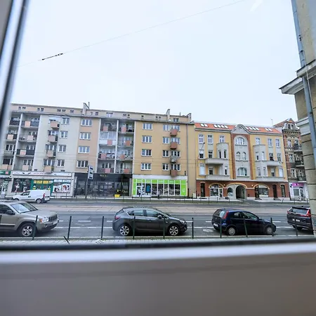 Elegant Aparthotel Poznan