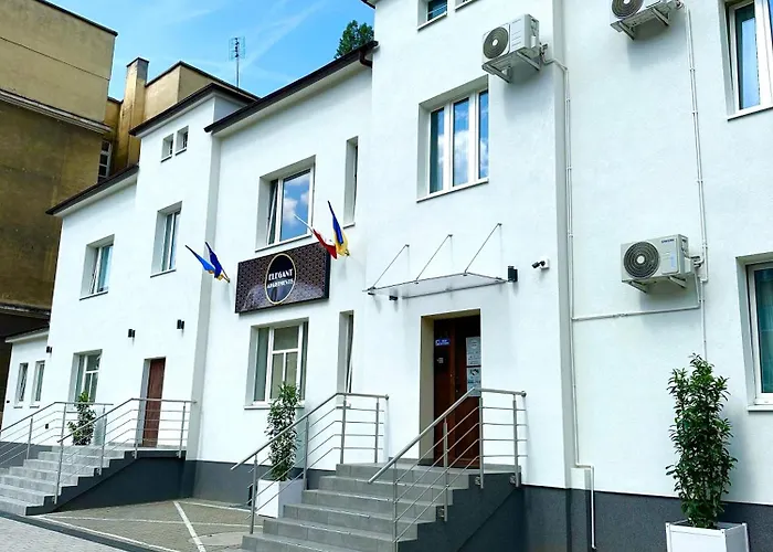 Elegant Aparthotel Poznan