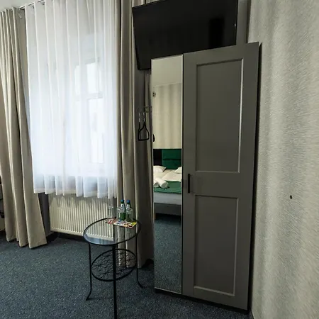 Elegant 4* ポズナン