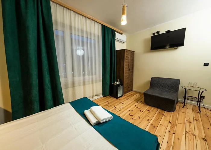 Elegant Hotel apartamentowy 4*