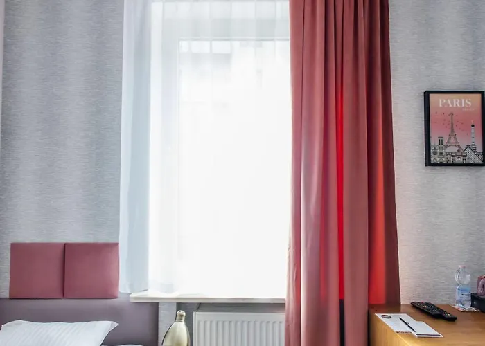 Elegant Познань